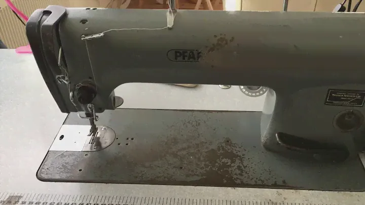 Pfaff 463 Industrial Sewing Machine