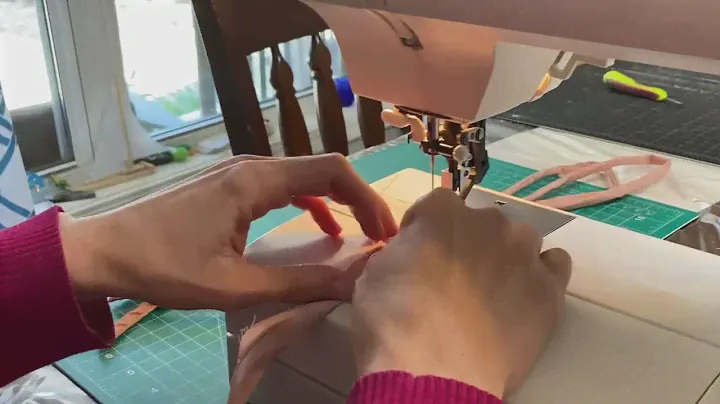Sewing on a Pfaff 6152 sewing machine
