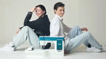 Pfaff creative expect 350 sewing and embroidery machine