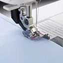 820881-096 PFAFF Лапка для квилтинга 1/4" прозрачная с направителем справа (DEGJK)