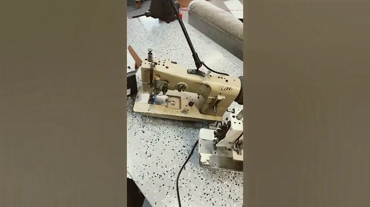 Should you avoid old sewing machines? YES! Pfaff 1245.