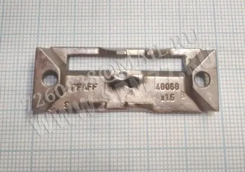48068 X 1,6B ИГОЛЬНАЯ ПЛАСТИНА PFAFF 194, 294 кл. 91-048 068-04/020 NEEDLE PLATE (ORIGINAL) б/у в нормальном состоянии-3