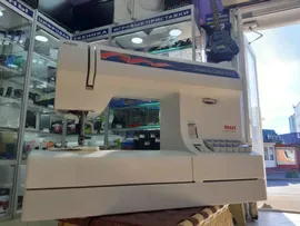   Pfaff 6152