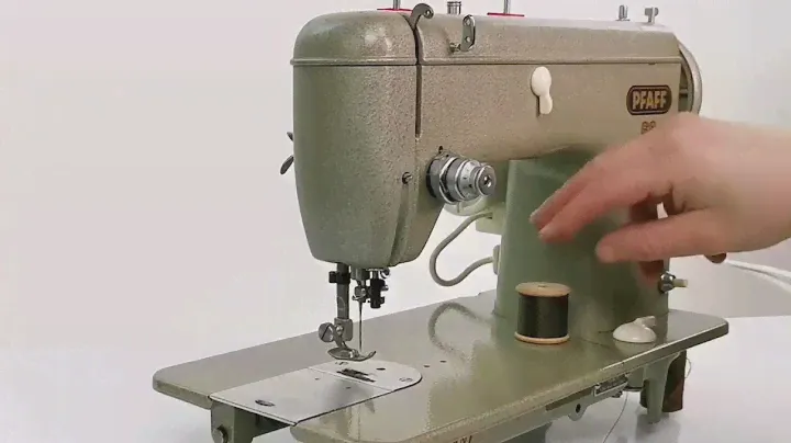 Setting up and Sewing Leather on a Vintage Pfaff 60 Sewing Machine