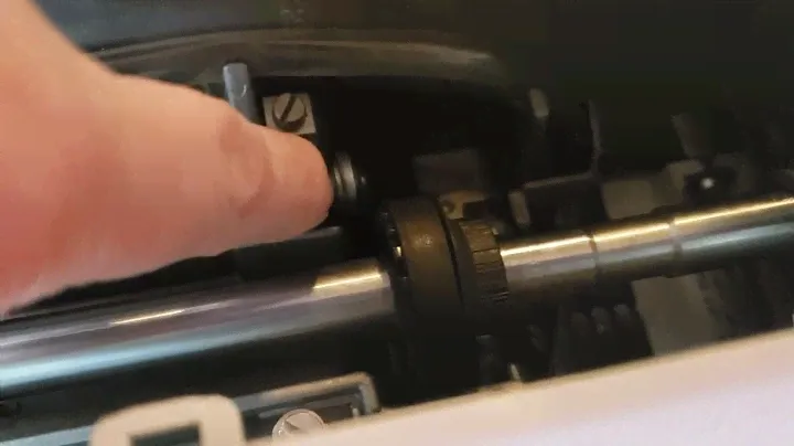 Pfaff 6120, makes noisy at top,fixed.part2