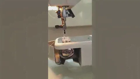 Pfaff 1222  Sewing Machine (working example)