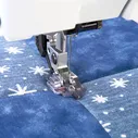 820882-096 PFAFF Лапка для квилтинга 1/4" прозрачная с направителем по центру (DEGJK)