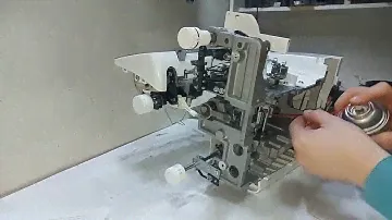 Чистка, смазка коверлока Pfaff